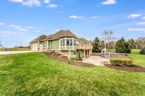 Exterior - 882 Pinecrest, Dexter, MI 48130 photo 5 of 11