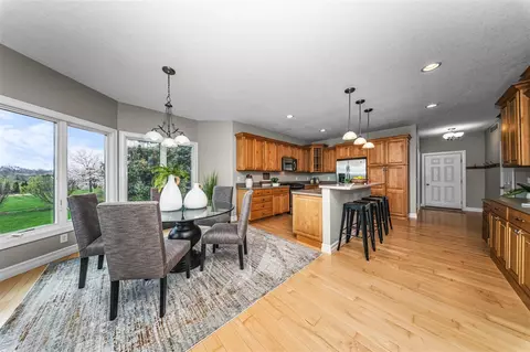 Dining - 882 Pinecrest, Dexter, MI 48130 photo 2 of 2
