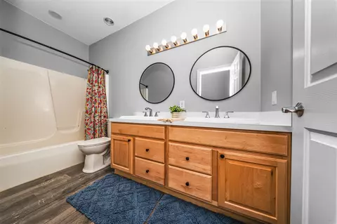 Bath - 882 Pinecrest, Dexter, MI 48130 photo 5 of 6
