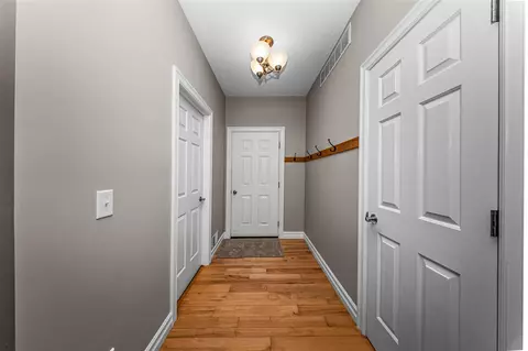 Entry Way - 882 Pinecrest, Dexter, MI 48130 photo 3 of 8