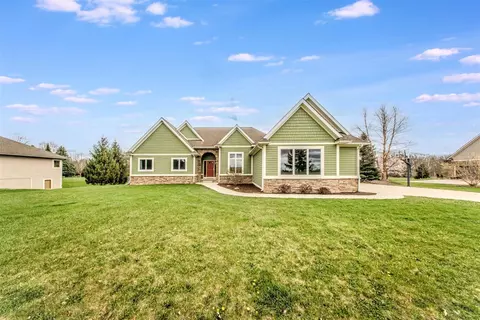 Exterior - 882 Pinecrest, Dexter, MI 48130 photo 8 of 11