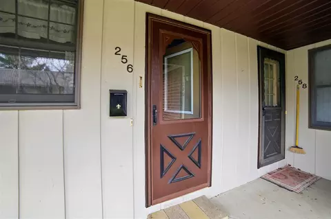 256 Bona Vis, Grand Rapids, MI 49504