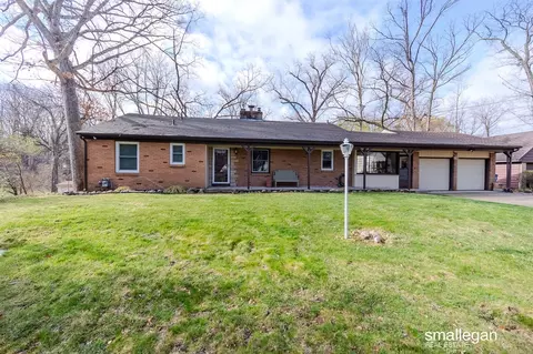 1736 Shangrai-la, Grand Rapids, MI 49508