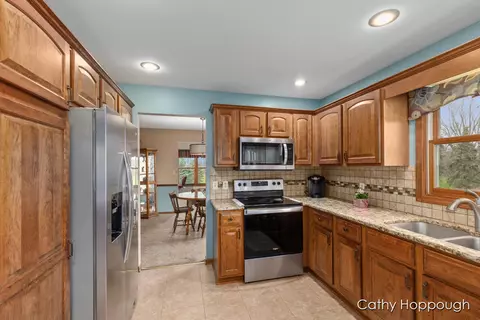 Kitchen - 2187 Bates, Ionia, MI 48846 photo 3 of 5
