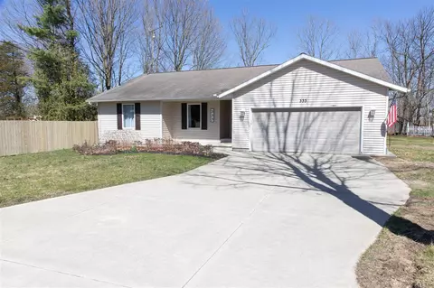 333 Quarterline, Newaygo, MI 49337