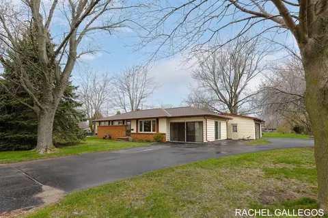 391 E 40th, Holland, MI 49423