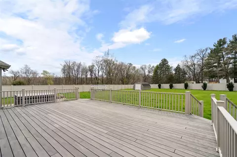 Exterior - 4030 Kingston, Jackson, MI 49203 photo 5 of 12