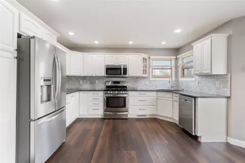 Kitchen - 4030 Kingston, Jackson, MI 49203 photo 1 of 4