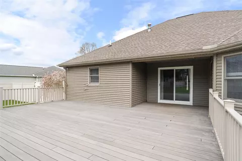 Exterior - 4030 Kingston, Jackson, MI 49203 photo 6 of 12