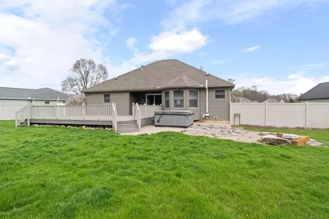 Exterior - 4030 Kingston, Jackson, MI 49203 photo 7 of 12