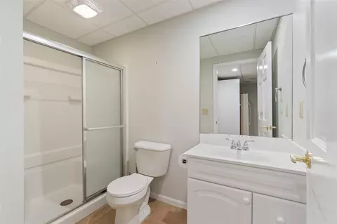 Bath - 4030 Kingston, Jackson, MI 49203 photo 5 of 5