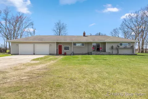 4398 S Greenville, Greenville, MI 48838