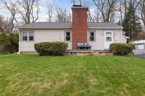 2401 Hillsdale, Kalamazoo, MI 49006