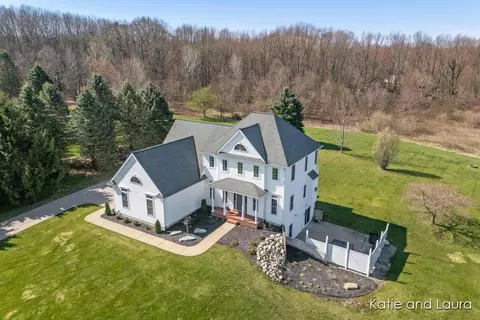 7152 Russet Vis, Rockford, MI 49341