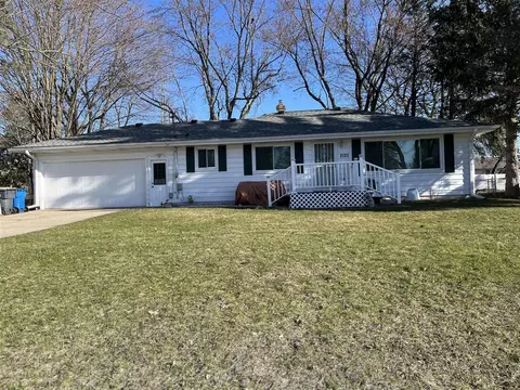2120 Hemlock, Portage, MI 49024