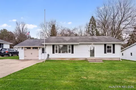 710 N Stewart, Fremont, MI 49412