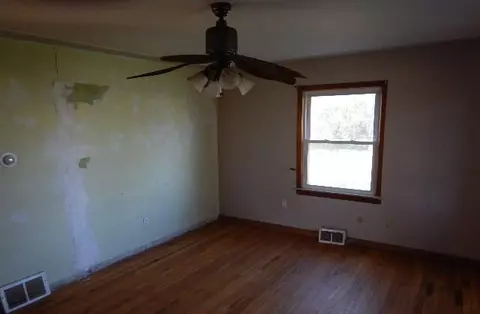 13244 S Huron River Dr, Romulus, MI 48174 photo 3
