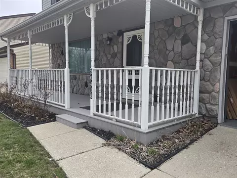 30416 Torry, Flat Rock, MI 48134 photo 3
