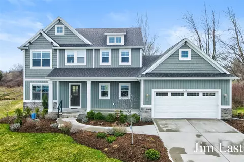 4713 Lake Rdg, Holland, MI 49423
