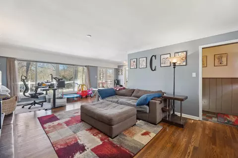 Living - 32482 Woodbrook, Wayne, MI 48184 photo 3 of 5