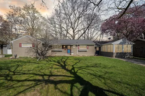 32482 Woodbrook, Wayne, MI 48184