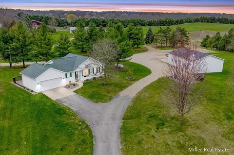 4298 Heath, Hastings, MI 49058