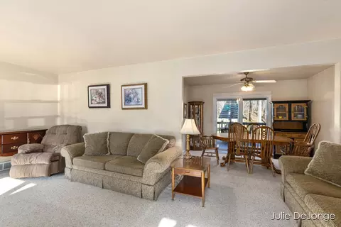 521 Adapointe, Ada, MI 49301 photo 6