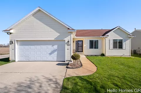 282 W Ferney, Clarksville, MI 48815