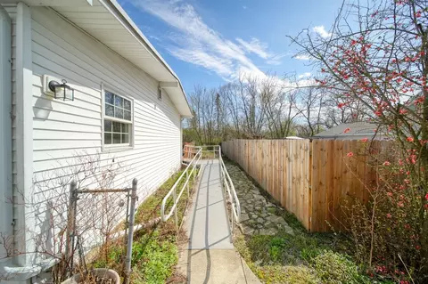 113 Marietta, Spring Arbor, MI 49283 photo 31
