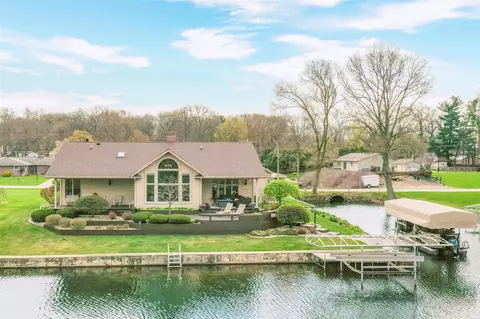 68940 Island, Edwardsburg, MI 49112