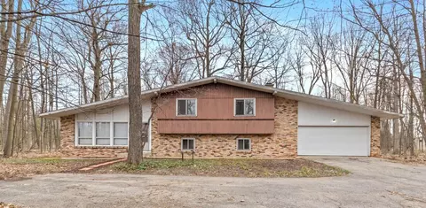 6415 12 Mile, Rockford, MI 49341