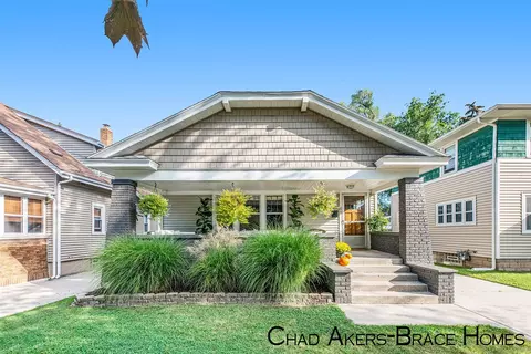 1039 Vernon, Grand Rapids, MI 49503