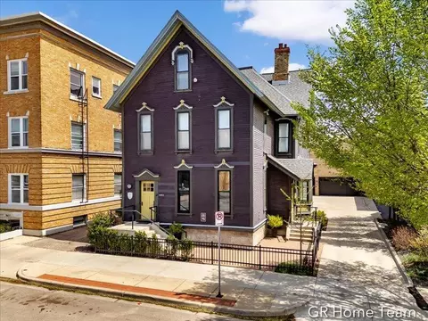 22 Jefferson, Grand Rapids, MI 49503