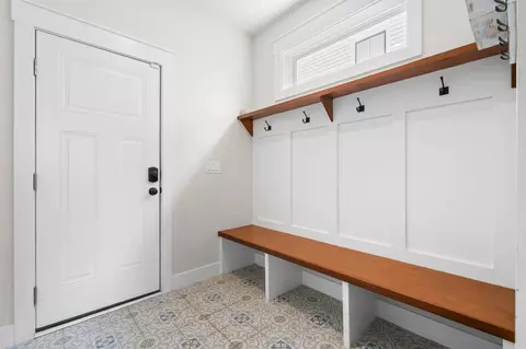 Entry Way - 127 Leith, Brighton, MI 48116 photo 4 of 8