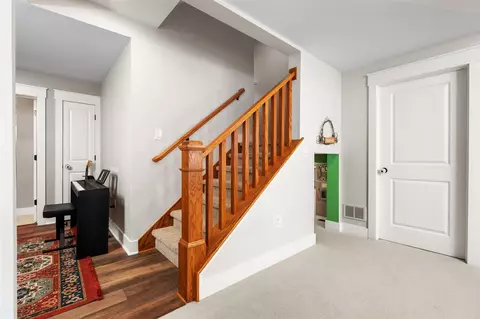 Entry Way - 127 Leith, Brighton, MI 48116 photo 7 of 8