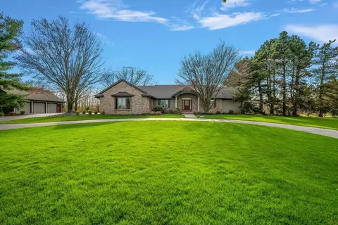 9707 Meadow, Caledonia, MI 49316
