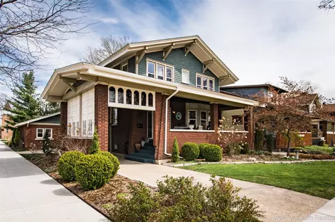 99 W 18th, Holland, MI 49423