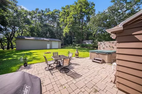 Exterior - 838 S Dettman, Jackson, MI 49203 photo 4 of 10