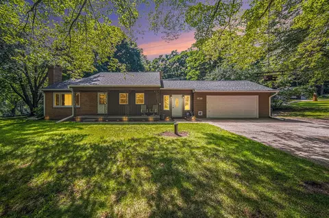 838 S Dettman, Jackson, MI 49203