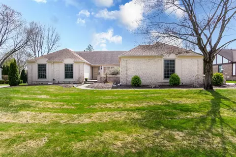 2877 Shadywood, Troy, MI 48098