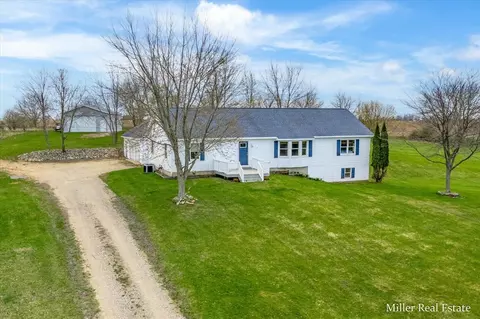 7689 Perry, Delton, MI 49046