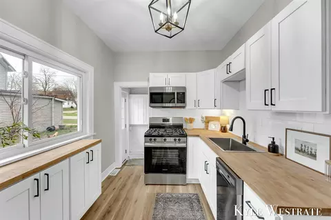 Kitchen - 308 W Division, Belding, MI 48809 photo 2 of 5