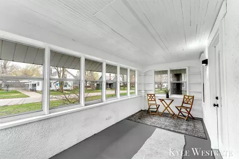 Exterior - 308 W Division, Belding, MI 48809 photo 3 of 6