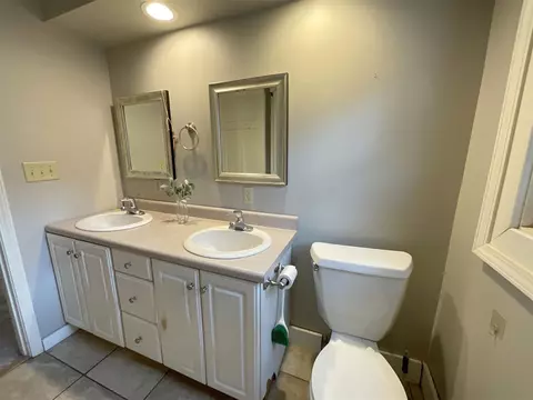 Bath - 323 N Marshall, Marshall, MI 49068 photo 3 of 4