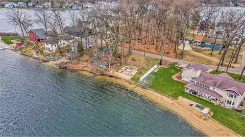 763 Treasure Is, Mattawan, MI 49071