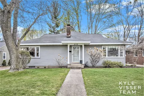 2139 Anderson, Grand Rapids, MI 49506