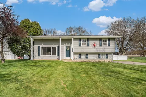 57089 Linda, Three Rivers, MI 49093