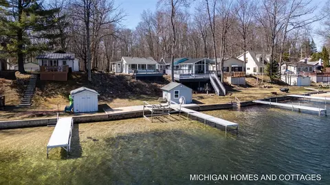 1717 Arbor, Lake, MI 48632
