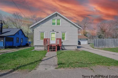1657 Huizenga, Muskegon, MI 49442