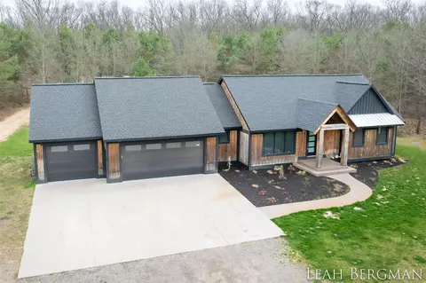 13034 Green, Grand Haven, MI 49417
